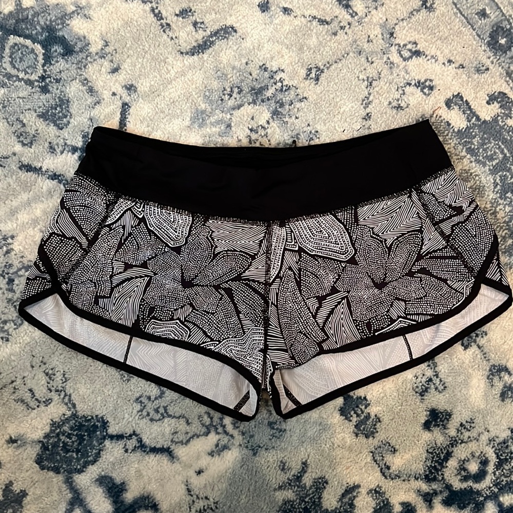 Lululemon printed shorts